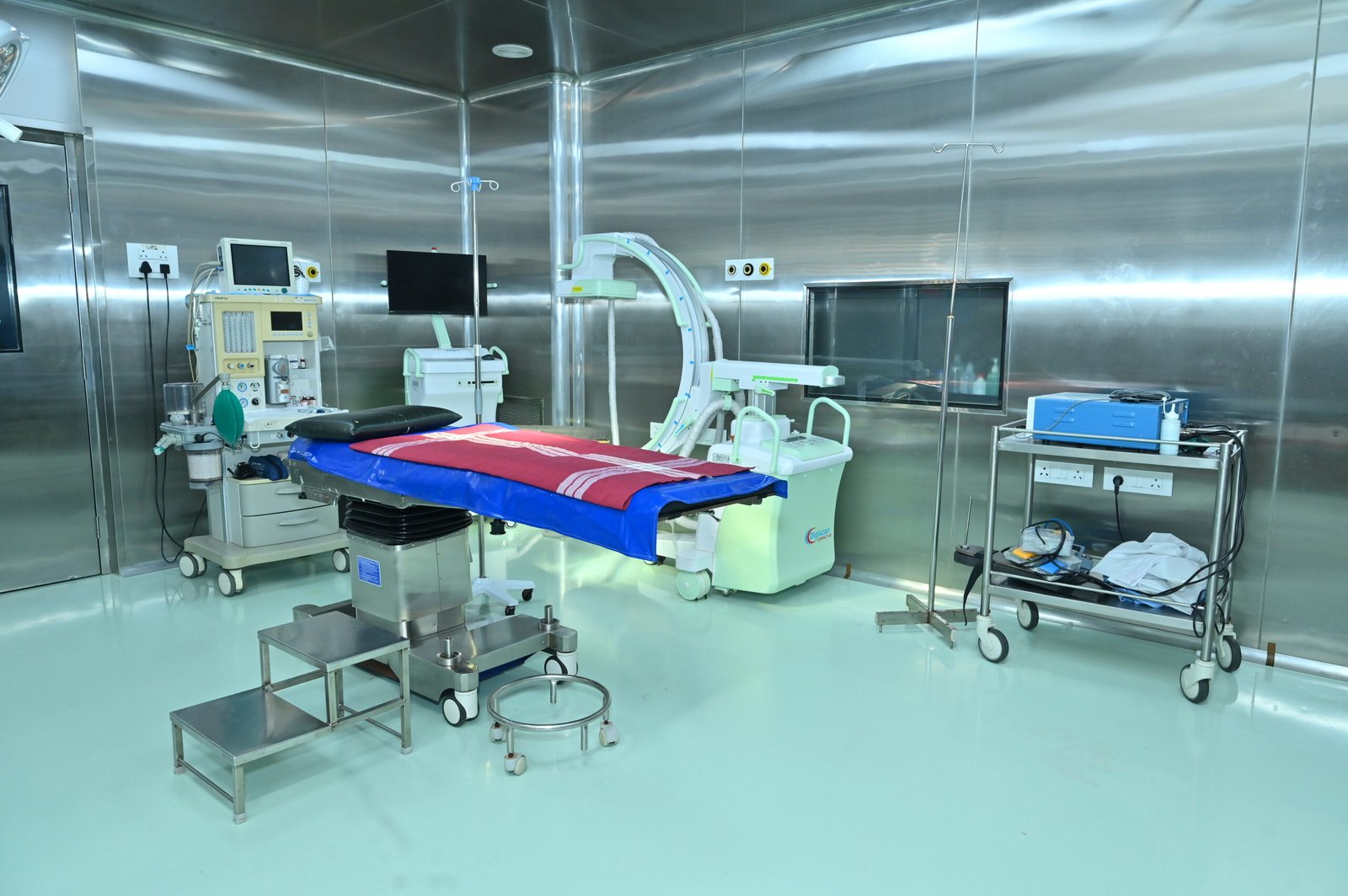 Dialysis unit