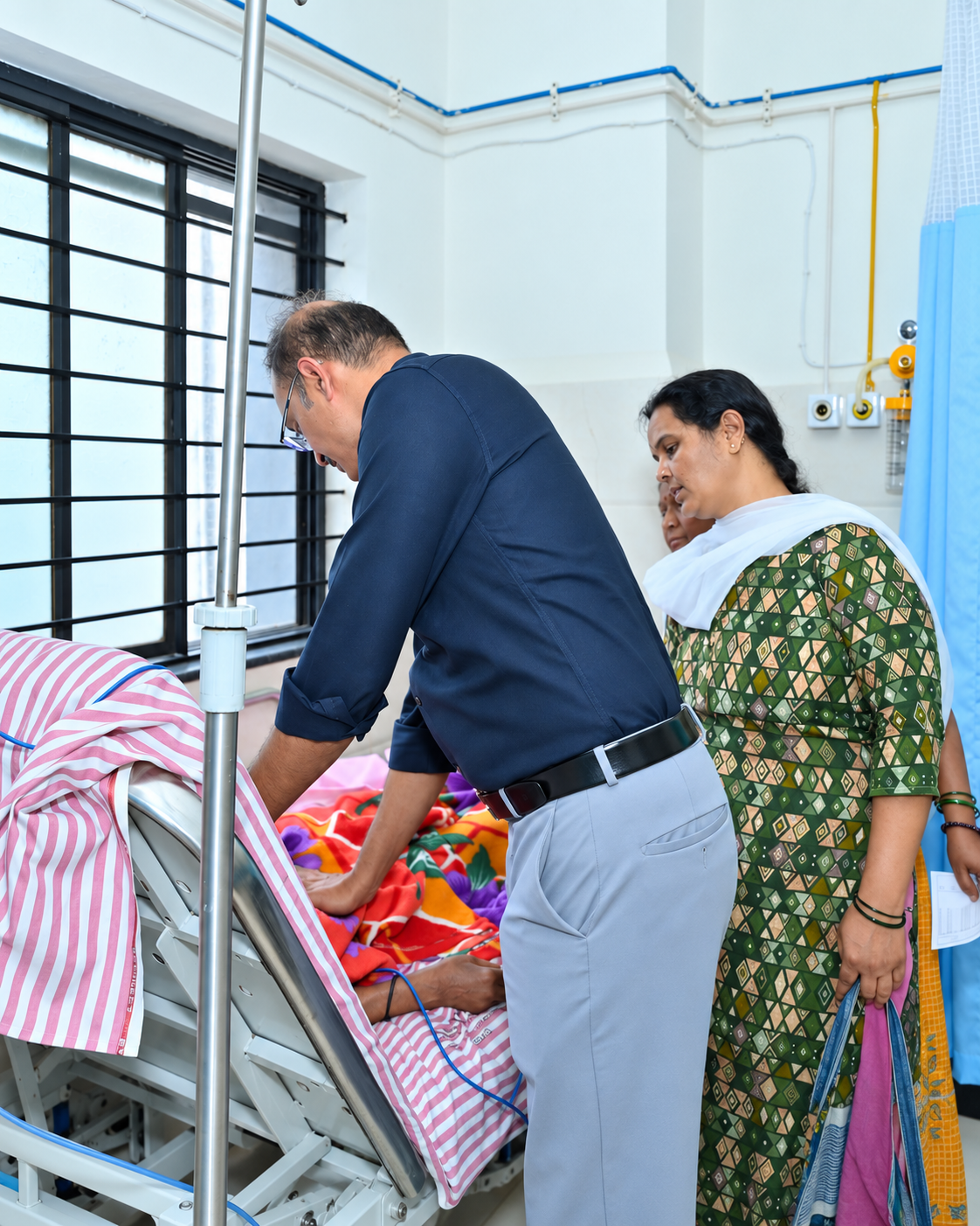Aashraya Hospital entrance, Tagore Road, Gadag-Betigeri